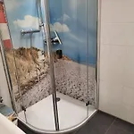 דירה 